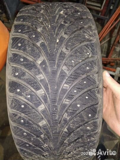 Sava Eskimo Stud 225/50 R17 94T