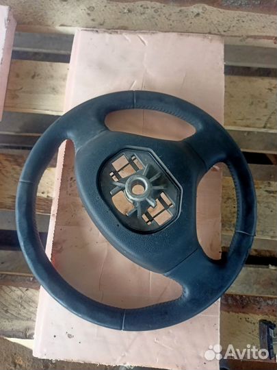 Рулевое колесо Peugeot 308