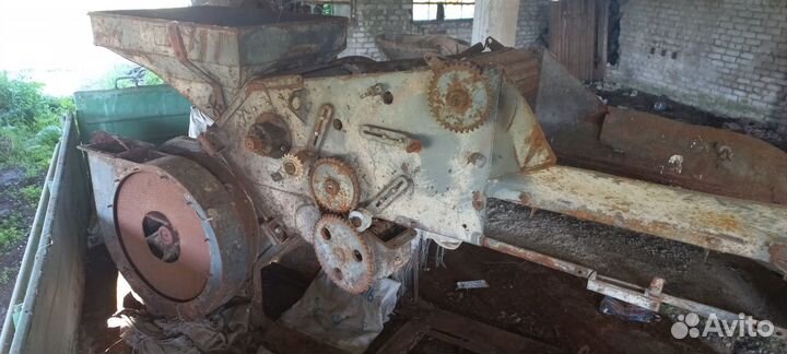 Зернодробилка