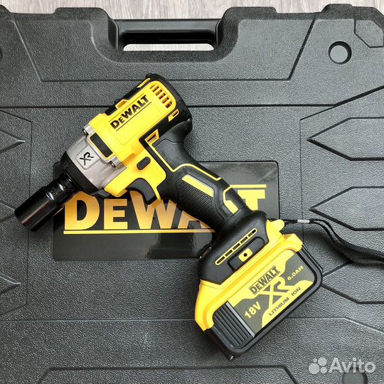 Набор аккумуляторного инструмента 4в1 Dewalt