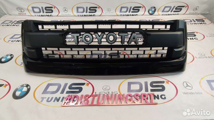 Решетка радиатора Toyota Tundra с 2013г с надписью