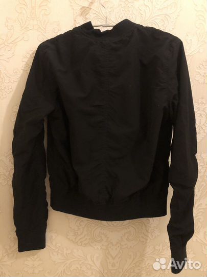 Ветровка женская bershka