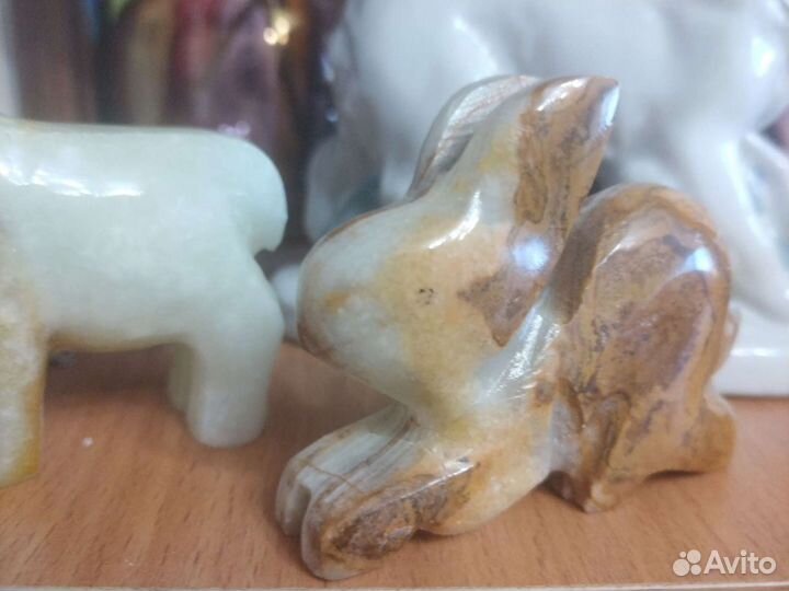 Фигуры из оникса