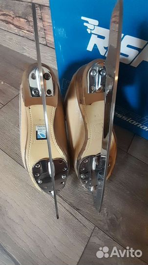 Коньки Risport royal super 25,0 лезвия Gold Seal