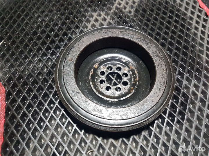 Шкив коленвала audi a6 c6 3.2 auk