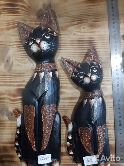 Статуэтки из дерева 