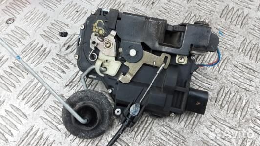 Замок двери передней правой volkswagen bora 1 (TBE