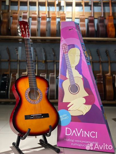 Классическая гитара DaVinci красная