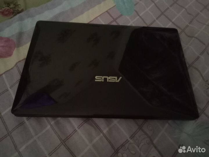 Ноутбук asus