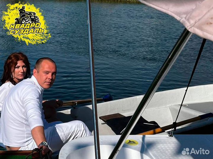 Обзорная экскурсия на лодке