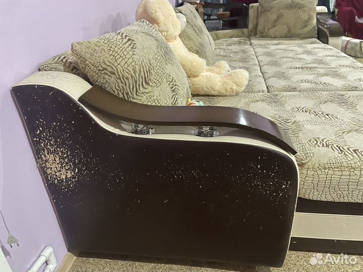 Угловой диван