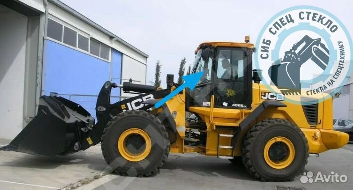 Стекло лобовое левое верхнее на JCB 456 zx