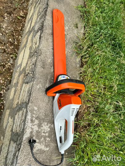 Продаю садовые электрические ножницы