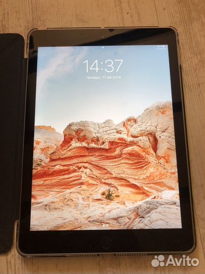 iPad - 6-го поколения
