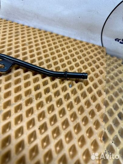 Трубка системы охлаждения Volkswagen Passat CC