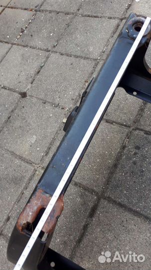 Тумбы под сиденья