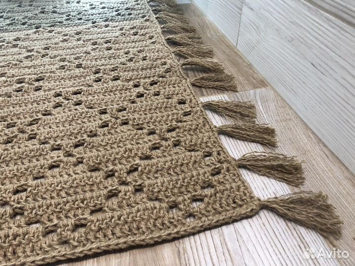 Коврик из джута ручной работы