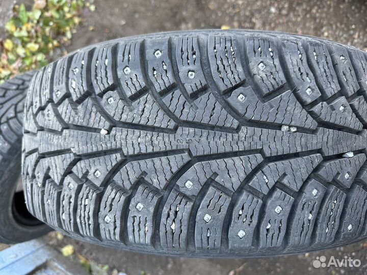 Nokian Tyres Hakkapeliitta 5 215/50 R17