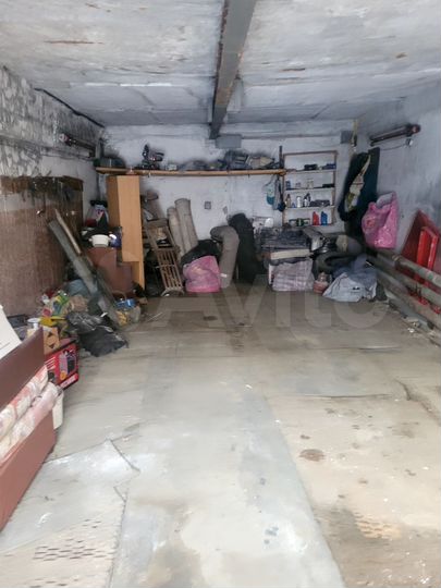 Гараж, > 30 м²