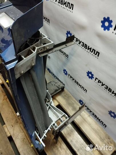 Подножка кабины правая Volvo FH4 82141521