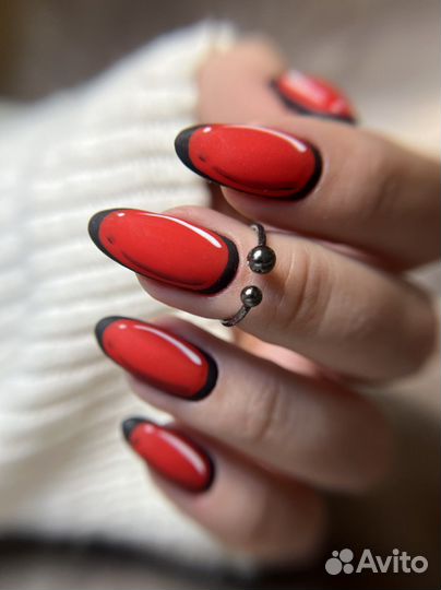 Маникюр/педикюр