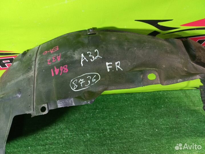 Подкрылок nissan A32,HA32,PA32,WA32,WHA32,WPA32 ce