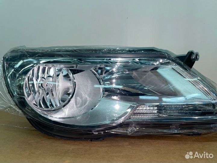 Фара передняя правая Kia Sportage