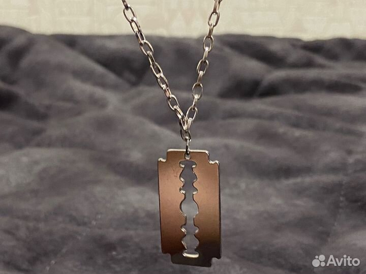 Подвеска лезвие цепочка