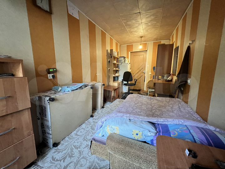 Комната 12,7 м² в 5-к., 1/4 эт.