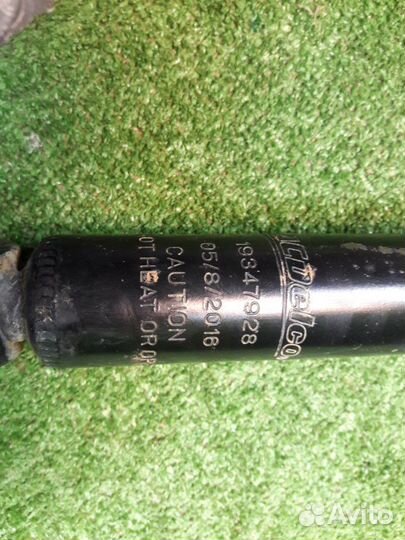 Амортизатор задний Opel Astra J P10 2010