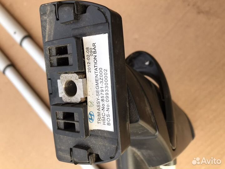 Поперечина багажного отсека Hyundai/ Kia, 85791-3Z