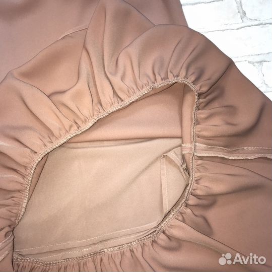 Elisabetta Franchi платье, размер М. Оригинал. Нов