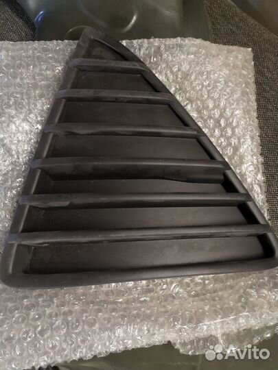 Накладка (новые) переднего бамперв ford focus 3