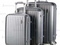 Комплекта из трех чемоданов фирма ananda размерSML