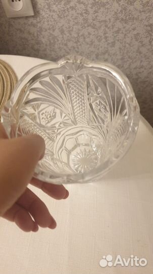 Хрустальная ваза