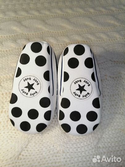 Детские вещи от 5 до 10 месяцев(жилетка, обувь на