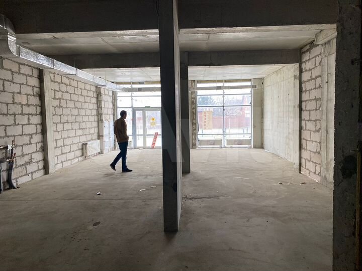 1 этаж на 1-й линии в новом ЖК, 140 м2