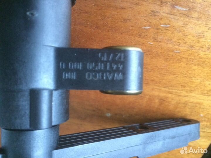 Датчик уровня пола Wabco 4410501000