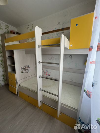 Двухъярусная кровать для двоих детей бу