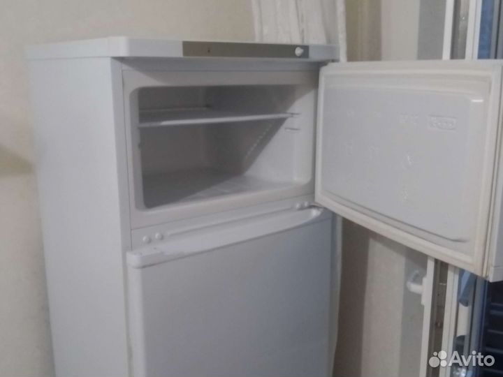 Холодильник бу Indesit