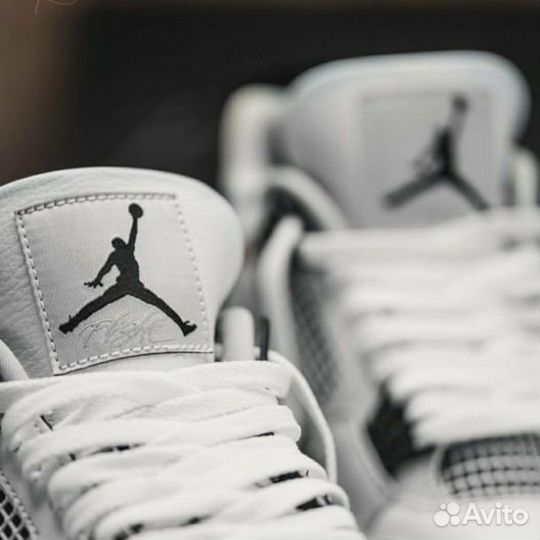 Air Jordan 4 Retro Military Black