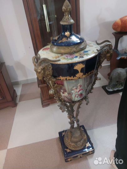 Ваза напольная фарфор