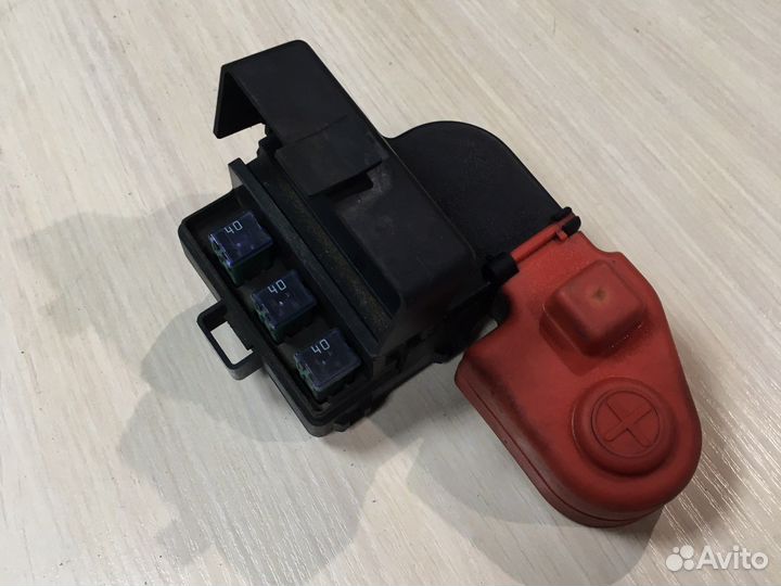 Клемма аккумулятор plus Ssangyong Rexton1