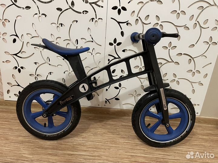 Беговел firstbike