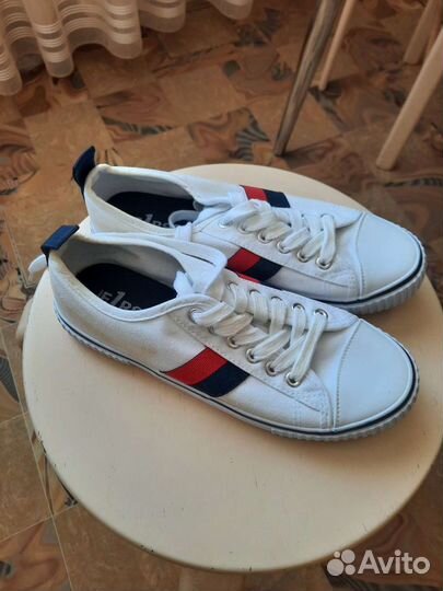 Кеды белые 37