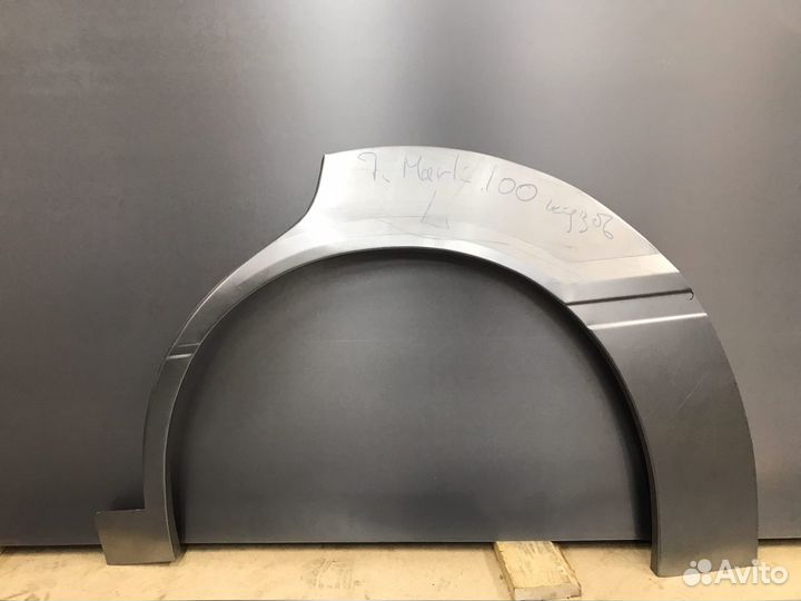 Toyota Mark 2 Wgn 100 арки задних крыльев правый