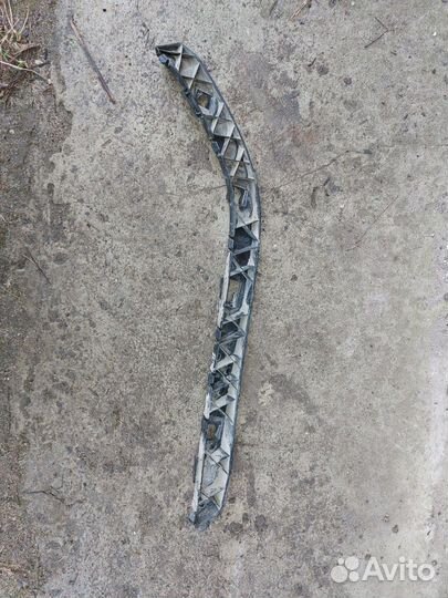 Направляющая заднего бампера левая hyundai solari