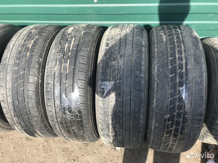 Kumho 852 235/65 R17