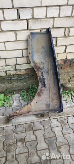 Правое крыло Пассат Б3