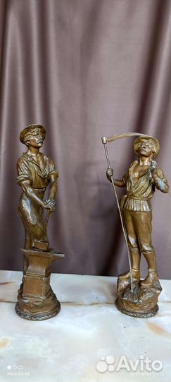 Шпиатор статуэтки конец 19 века